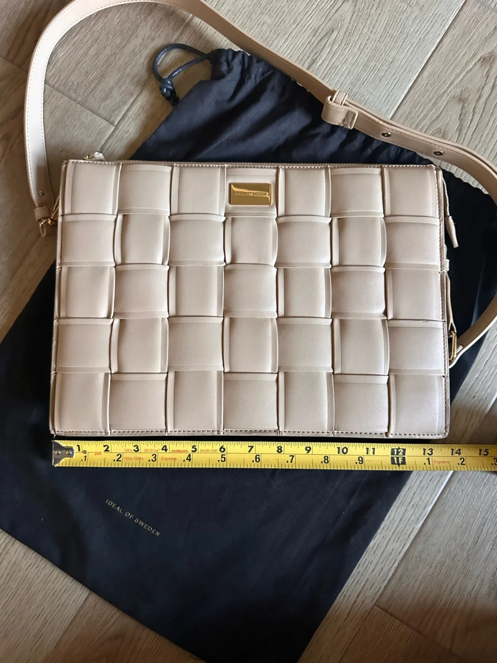 IDEAL OF SWEDEN Braided Laptop Sleeve 13” | Light Camel Beige w/Shoulder Strap